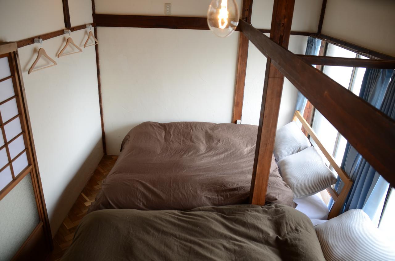 Bed & Breakfast Ichi Miura Exterior photo